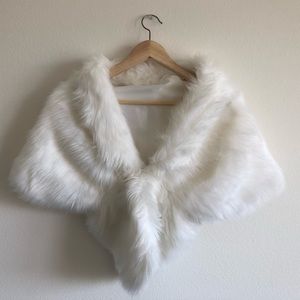 White Bridal Shawl in S faux fur